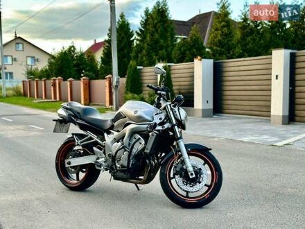 Серый Ямаха FZ6 Fazer, объемом двигателя 0.6 л и пробегом 55 тыс. км за 4100 $, фото 1 на Automoto.ua