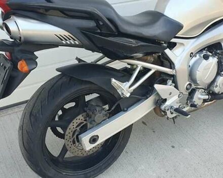 Серый Ямаха FZ6 N, объемом двигателя 0.6 л и пробегом 46 тыс. км за 4600 $, фото 4 на Automoto.ua
