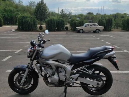 Серый Ямаха FZ6 N, объемом двигателя 0.6 л и пробегом 28 тыс. км за 4100 $, фото 1 на Automoto.ua