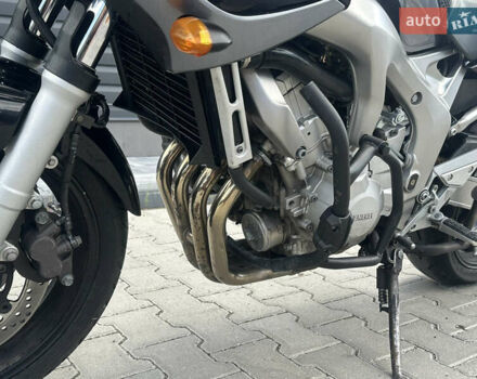 Серый Ямаха FZ6 S, объемом двигателя 0.6 л и пробегом 57 тыс. км за 4950 $, фото 10 на Automoto.ua