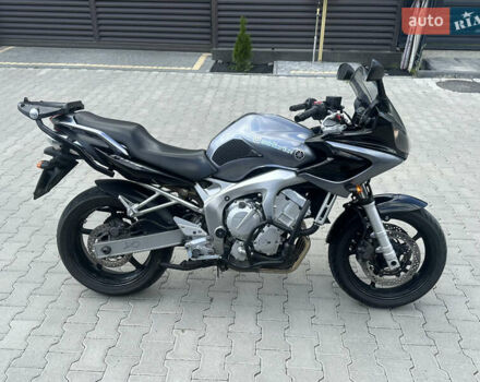Серый Ямаха FZ6 S, объемом двигателя 0.6 л и пробегом 57 тыс. км за 4950 $, фото 4 на Automoto.ua