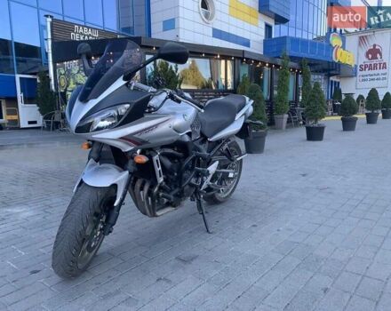Ямаха FZ6 S2, объемом двигателя 0 л и пробегом 25 тыс. км за 5800 $, фото 5 на Automoto.ua