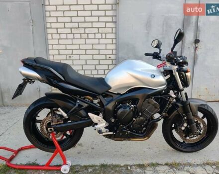 Серый Ямаха FZ6 S2, объемом двигателя 0.6 л и пробегом 46 тыс. км за 5849 $, фото 4 на Automoto.ua
