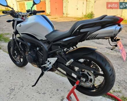 Серый Ямаха FZ6 S2, объемом двигателя 0.6 л и пробегом 46 тыс. км за 5849 $, фото 11 на Automoto.ua