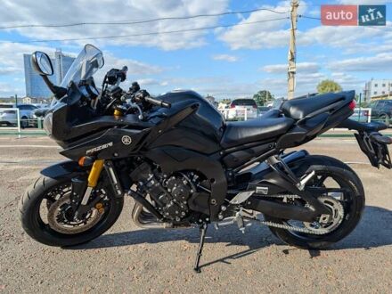 Ямаха FZ8 2011 у Києві на Automoto.ua Чорний Ямаха FZ8, об'ємом двигуна 0.8 л та пробігом 26 тис. км за 7299 $, фото 1 на Automoto.ua