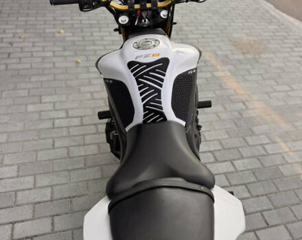 Ямаха FZ8, объемом двигателя 0.8 л и пробегом 28 тыс. км за 6200 $, фото 8 на Automoto.ua