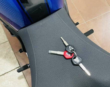 Синій Ямаха FZ8, об'ємом двигуна 0.8 л та пробігом 33 тис. км за 8600 $, фото 24 на Automoto.ua