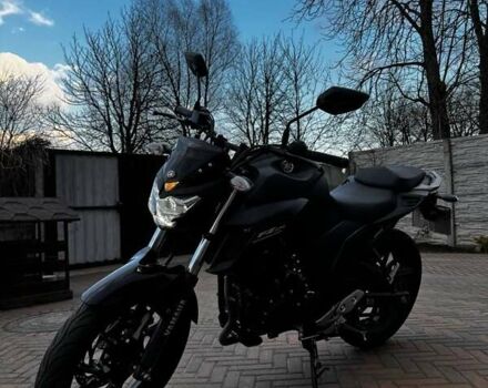 Черный Ямаха FZ 25, объемом двигателя 0.25 л и пробегом 13 тыс. км за 3000 $, фото 2 на Automoto.ua