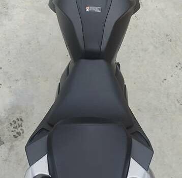 Черный Ямаха FZ 25, объемом двигателя 0.25 л и пробегом 1 тыс. км за 3600 $, фото 15 на Automoto.ua