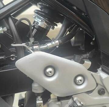 Черный Ямаха FZ 25, объемом двигателя 0.25 л и пробегом 1 тыс. км за 3600 $, фото 10 на Automoto.ua