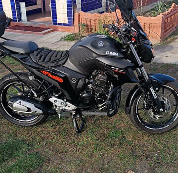 Чорний Ямаха FZ 250, об'ємом двигуна 0.25 л та пробігом 3 тис. км за 3700 $, фото 2 на Automoto.ua