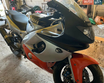 Серый Ямаха FZR 600, объемом двигателя 0.6 л и пробегом 55 тыс. км за 3500 $, фото 1 на Automoto.ua