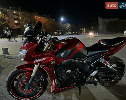 Красный Ямаха FZS 1000 Fazer, объемом двигателя 1 л и пробегом 80 тыс. км за 8500 $, фото 1 на Automoto.ua