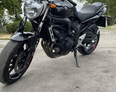 Черный Ямаха FZS 600 Fazer, объемом двигателя 0.6 л и пробегом 34 тыс. км за 5700 $, фото 2 на Automoto.ua