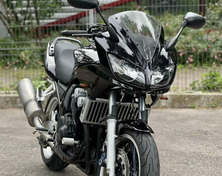 Черный Ямаха FZS 600 Fazer, объемом двигателя 0.6 л и пробегом 28 тыс. км за 3300 $, фото 3 на Automoto.ua