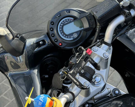Черный Ямаха FZS 600 Fazer, объемом двигателя 0.6 л и пробегом 3 тыс. км за 4800 $, фото 2 на Automoto.ua