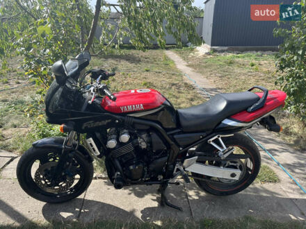 Черный Ямаха FZS 600 Fazer, объемом двигателя 0.6 л и пробегом 71 тыс. км за 3100 $, фото 1 на Automoto.ua