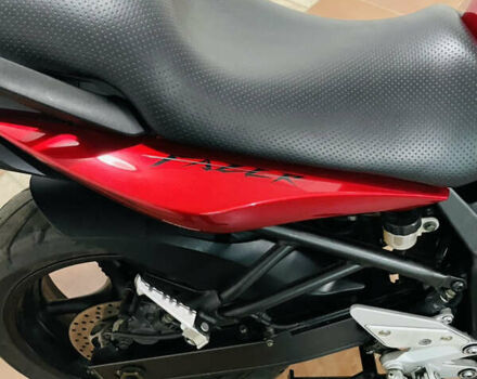 Красный Ямаха FZS 600 Fazer, объемом двигателя 0.6 л и пробегом 9 тыс. км за 6200 $, фото 5 на Automoto.ua