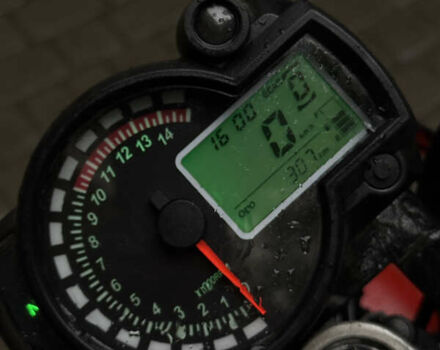 Ямаха FZS 600 Fazer, объемом двигателя 0.6 л и пробегом 30 тыс. км за 4000 $, фото 8 на Automoto.ua