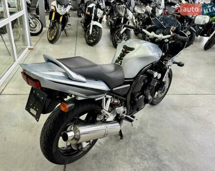 Ямаха FZS 600 Fazer, объемом двигателя 0.6 л и пробегом 22 тыс. км за 3999 $, фото 2 на Automoto.ua