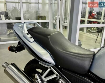 Ямаха FZS 600 Fazer, объемом двигателя 0.6 л и пробегом 22 тыс. км за 3999 $, фото 7 на Automoto.ua