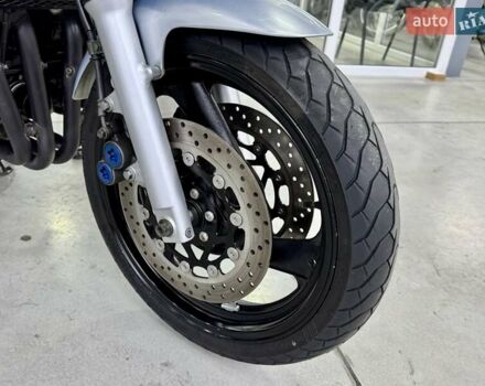 Ямаха FZS 600 Fazer, объемом двигателя 0.6 л и пробегом 22 тыс. км за 3999 $, фото 5 на Automoto.ua