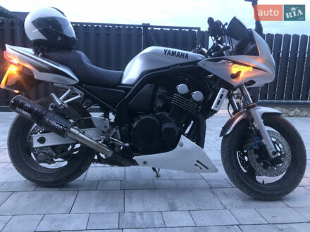 Ямаха FZS 600 Fazer 2003 в Тернополе на Automoto.ua Ямаха FZS 600 Fazer, объемом двигателя 0.6 л и пробегом 59 тыс. км за 4299 $, фото 1 на Automoto.ua