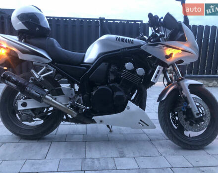 Ямаха FZS 600 Fazer, объемом двигателя 0.6 л и пробегом 59 тыс. км за 4250 $, фото 1 на Automoto.ua