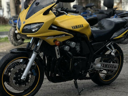 Жовтий Ямаха FZS 600 Fazer, об'ємом двигуна 0.6 л та пробігом 64 тис. км за 3200 $, фото 1 на Automoto.ua