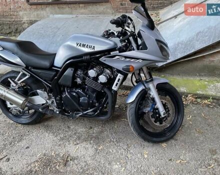Сірий Ямаха FZS 600 Fazer, об'ємом двигуна 0.6 л та пробігом 56 тис. км за 5800 $, фото 1 на Automoto.ua