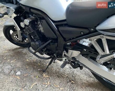 Сірий Ямаха FZS 600 Fazer, об'ємом двигуна 0.6 л та пробігом 56 тис. км за 5800 $, фото 9 на Automoto.ua