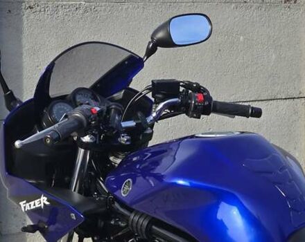 Синий Ямаха FZS 600 Fazer, объемом двигателя 0.6 л и пробегом 40 тыс. км за 4100 $, фото 8 на Automoto.ua