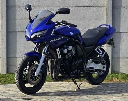 Синий Ямаха FZS 600 Fazer, объемом двигателя 0.6 л и пробегом 40 тыс. км за 4100 $, фото 1 на Automoto.ua