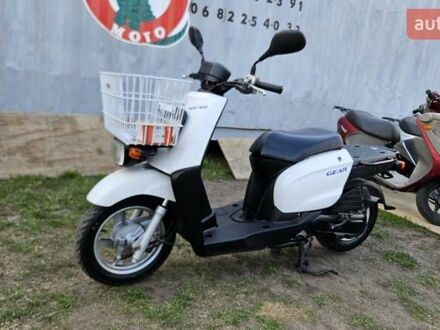 Ямаха Gear 4T 2012 в Чернигове на Automoto.ua Ямаха Gear 4T, объемом двигателя 0 л и пробегом 15 тыс. км за 950 $, фото 1 на Automoto.ua
