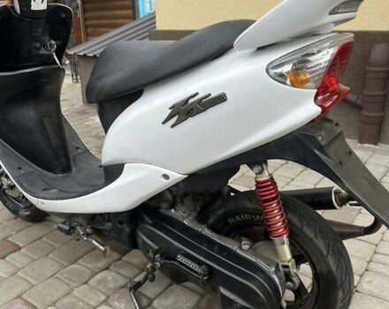 Белый Ямаха Jog SA16, объемом двигателя 0 л и пробегом 19 тыс. км за 700 $, фото 1 на Automoto.ua
