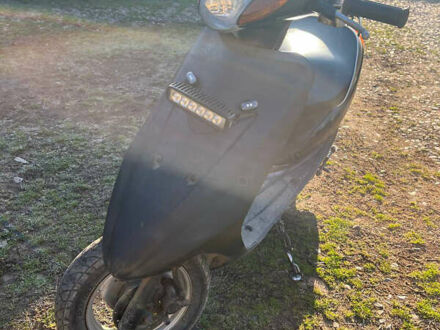 Ямаха Jog SA16 2008 в Черновцах на Automoto.ua Черный Ямаха Jog SA16, объемом двигателя 0.05 л и пробегом 5 тыс. км за 400 $, фото 1 на Automoto.ua