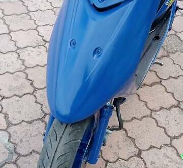 Ямаха Jog SA16 2004 у Раздельной на Automoto.ua Синій Ямаха Jog SA16, об'ємом двигуна 0.49 л та пробігом 27 тис. км за 408 $, фото 1 на Automoto.ua