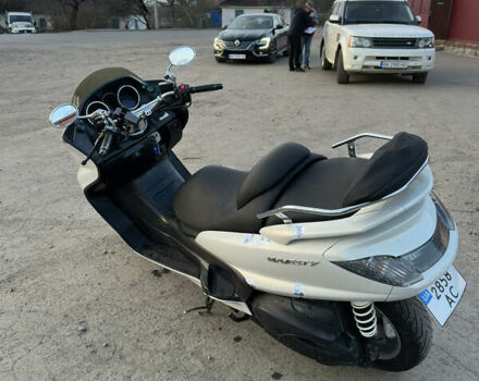 Білий Ямаха Majesty 250, об'ємом двигуна 0.25 л та пробігом 44 тис. км за 1800 $, фото 1 на Automoto.ua