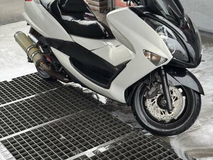 Ямаха Majesty 250 2012 в Киеве на Automoto.ua Белый Ямаха Majesty 250, объемом двигателя 0 л и пробегом 29 тыс. км за 2300 $, фото 1 на Automoto.ua