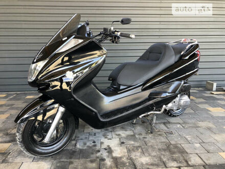 Ямаха Majesty 250 2007 у Івано-Франківську на Automoto.ua Чорний Ямаха Majesty 250, об'ємом двигуна 0.25 л та пробігом 23 тис. км за 1650 $, фото 1 на Automoto.ua