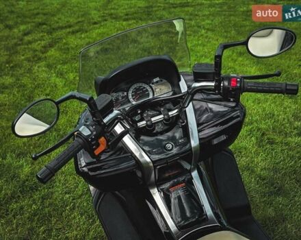 Красный Ямаха Majesty 250, объемом двигателя 0 л и пробегом 11 тыс. км за 2599 $, фото 5 на Automoto.ua