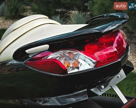 Красный Ямаха Majesty 250, объемом двигателя 0 л и пробегом 11 тыс. км за 2599 $, фото 9 на Automoto.ua