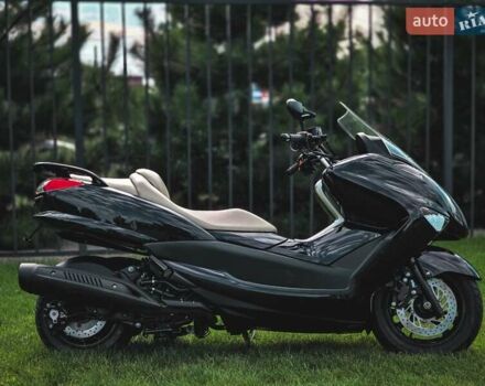 Красный Ямаха Majesty 250, объемом двигателя 0 л и пробегом 11 тыс. км за 2599 $, фото 2 на Automoto.ua