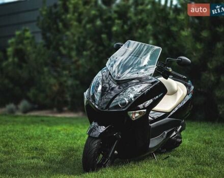 Красный Ямаха Majesty 250, объемом двигателя 0 л и пробегом 11 тыс. км за 2599 $, фото 1 на Automoto.ua