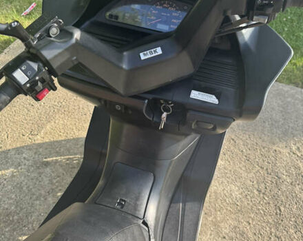 Ямаха Majesty 250, объемом двигателя 0.25 л и пробегом 30 тыс. км за 750 $, фото 9 на Automoto.ua