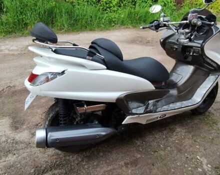 Ямаха Majesty 250, объемом двигателя 0.25 л и пробегом 52 тыс. км за 1800 $, фото 8 на Automoto.ua