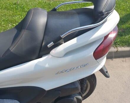 Ямаха Majesty 250, объемом двигателя 0 л и пробегом 49 тыс. км за 1557 $, фото 3 на Automoto.ua