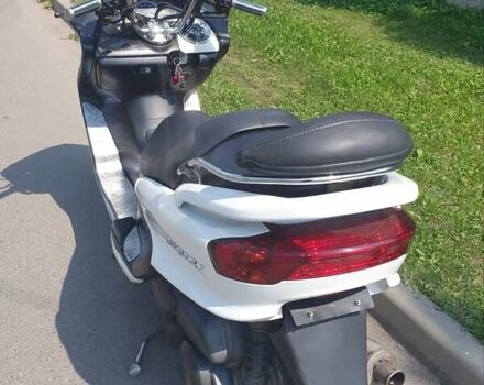Ямаха Majesty 250, объемом двигателя 0 л и пробегом 49 тыс. км за 1557 $, фото 5 на Automoto.ua