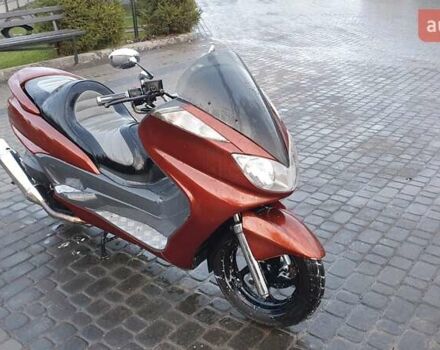 Ямаха Majesty 250, объемом двигателя 0.25 л и пробегом 13 тыс. км за 1950 $, фото 1 на Automoto.ua