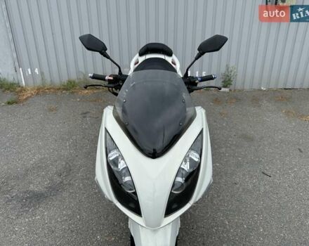 Ямаха Majesty 250, объемом двигателя 0 л и пробегом 32 тыс. км за 2500 $, фото 2 на Automoto.ua